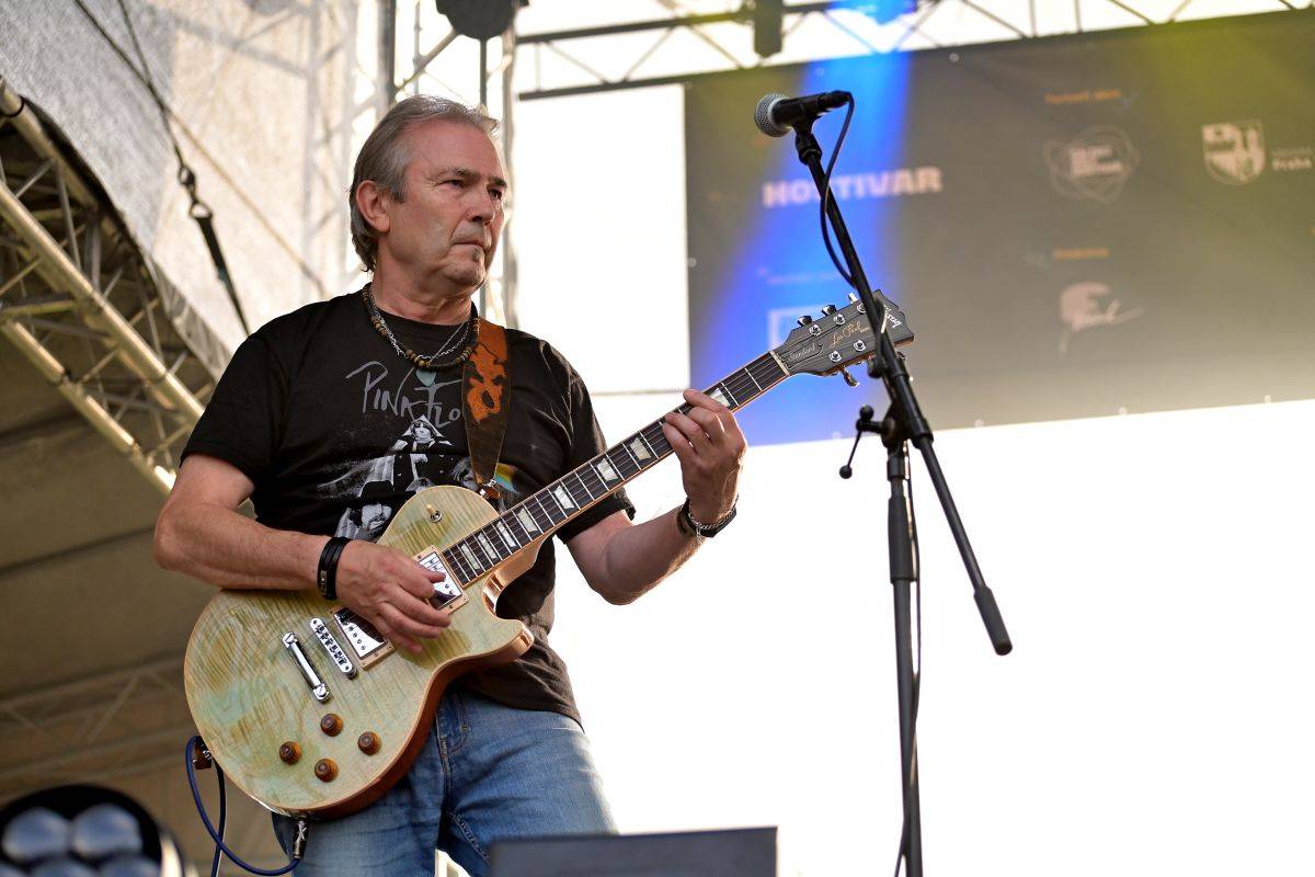 Pivovar Hostivar slaví deset let, gratulovali mu Mňága a Žďorp, Vítkovo kvarteto, Hudba Praha i Garage a Tony Ducháček