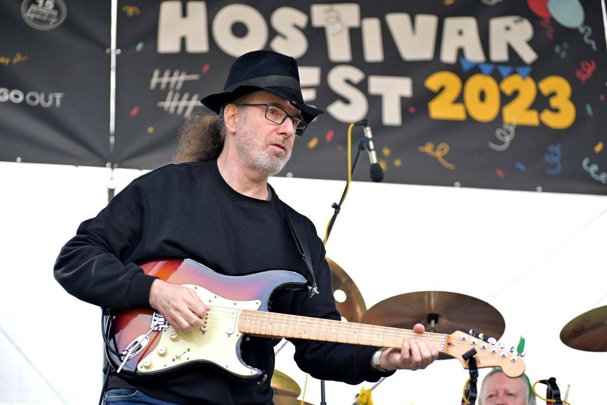 Pivovar Hostivar slaví deset let, gratulovali mu Mňága a Žďorp, Vítkovo kvarteto, Hudba Praha i Garage a Tony Ducháček