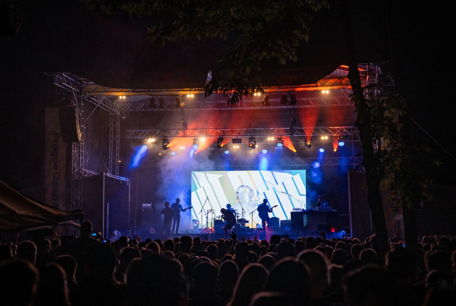 PSH s live bandem roztančili Ledárny Braník, přizvali si Katarzii a 7krát3