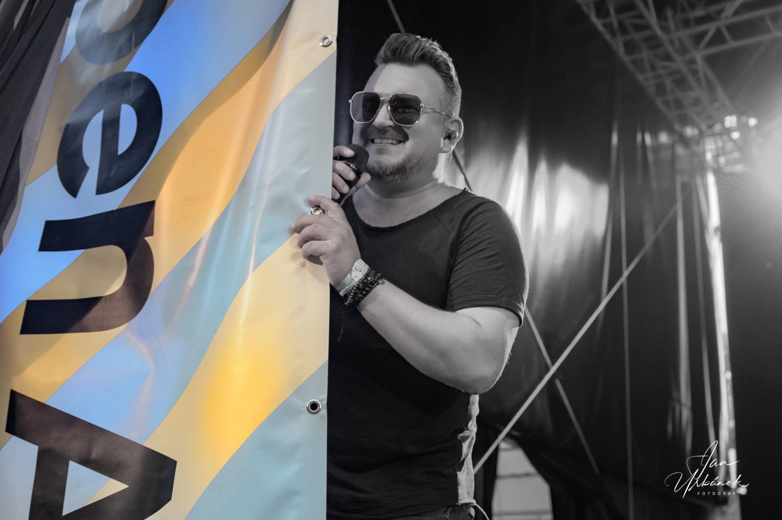 UDG rozsvítili Občanskou plovárnu, předskakovali jim Street69