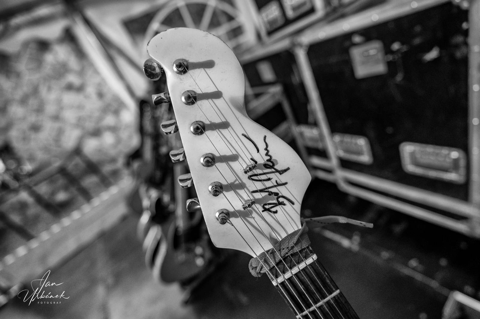 UDG rozsvítili Občanskou plovárnu, předskakovali jim Street69