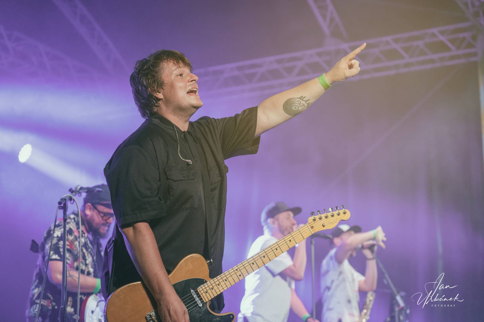 UDG rozsvítili Občanskou plovárnu, předskakovali jim Street69