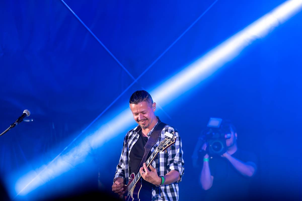 Xindl X oslavil na Občanské plovárně patnáct let od Návodu na čtení manuálu