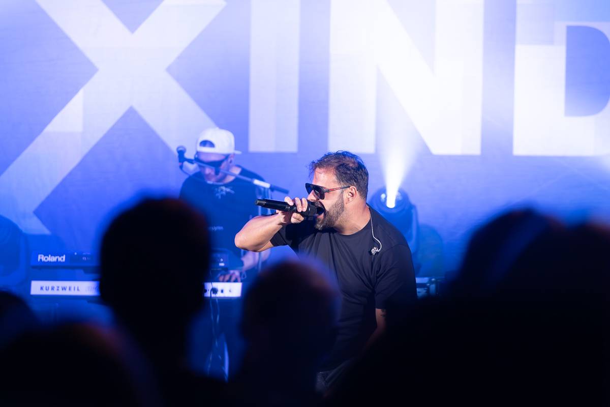 Xindl X oslavil na Občanské plovárně patnáct let od Návodu na čtení manuálu