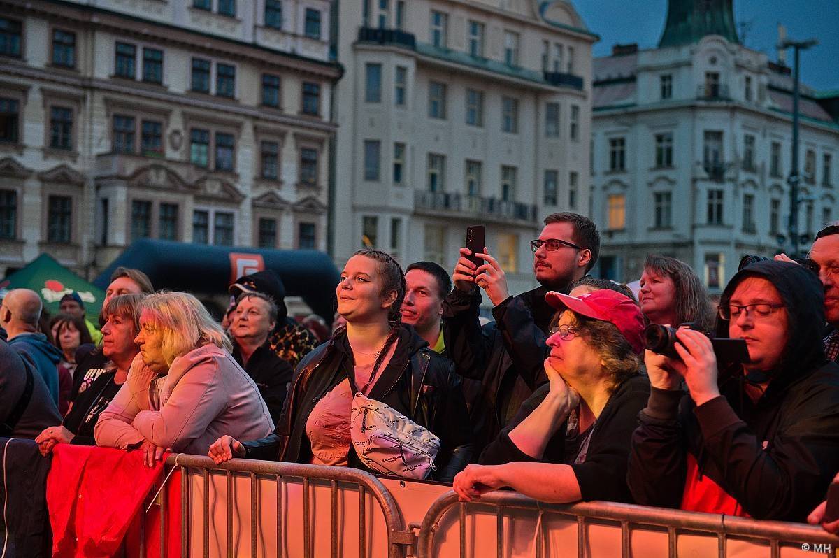 Michal Hrůza a Olympic zpívali v Plzni pro kulturu