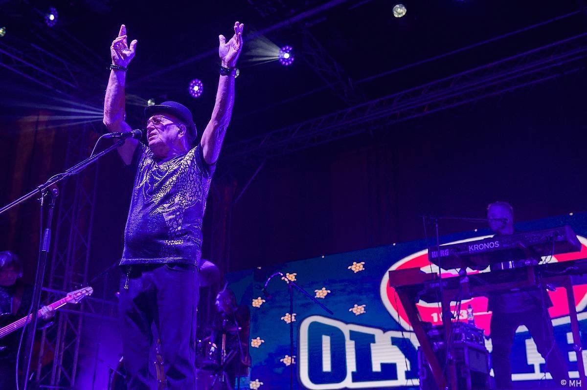 Michal Hrůza a Olympic zpívali v Plzni pro kulturu