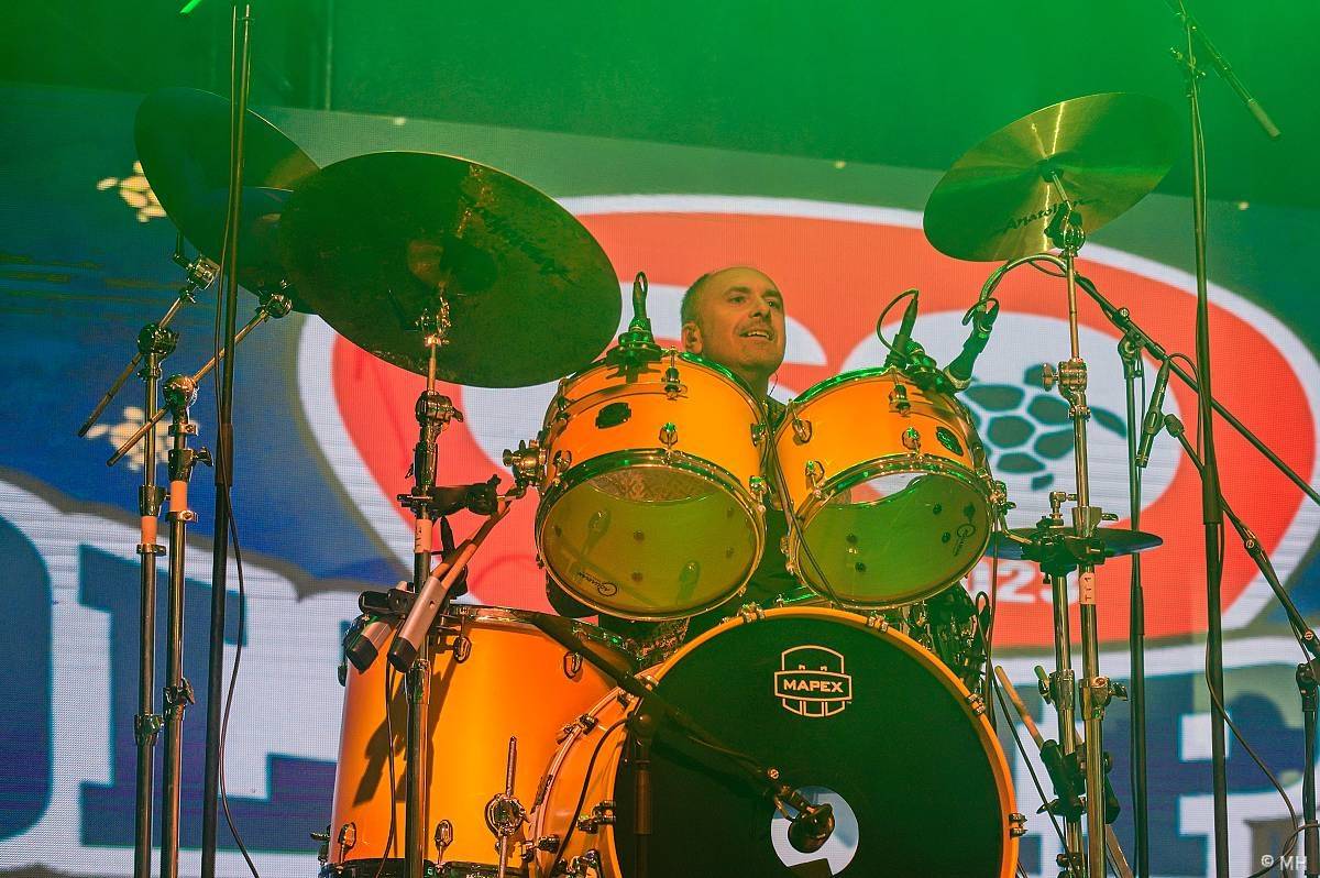 Michal Hrůza a Olympic zpívali v Plzni pro kulturu