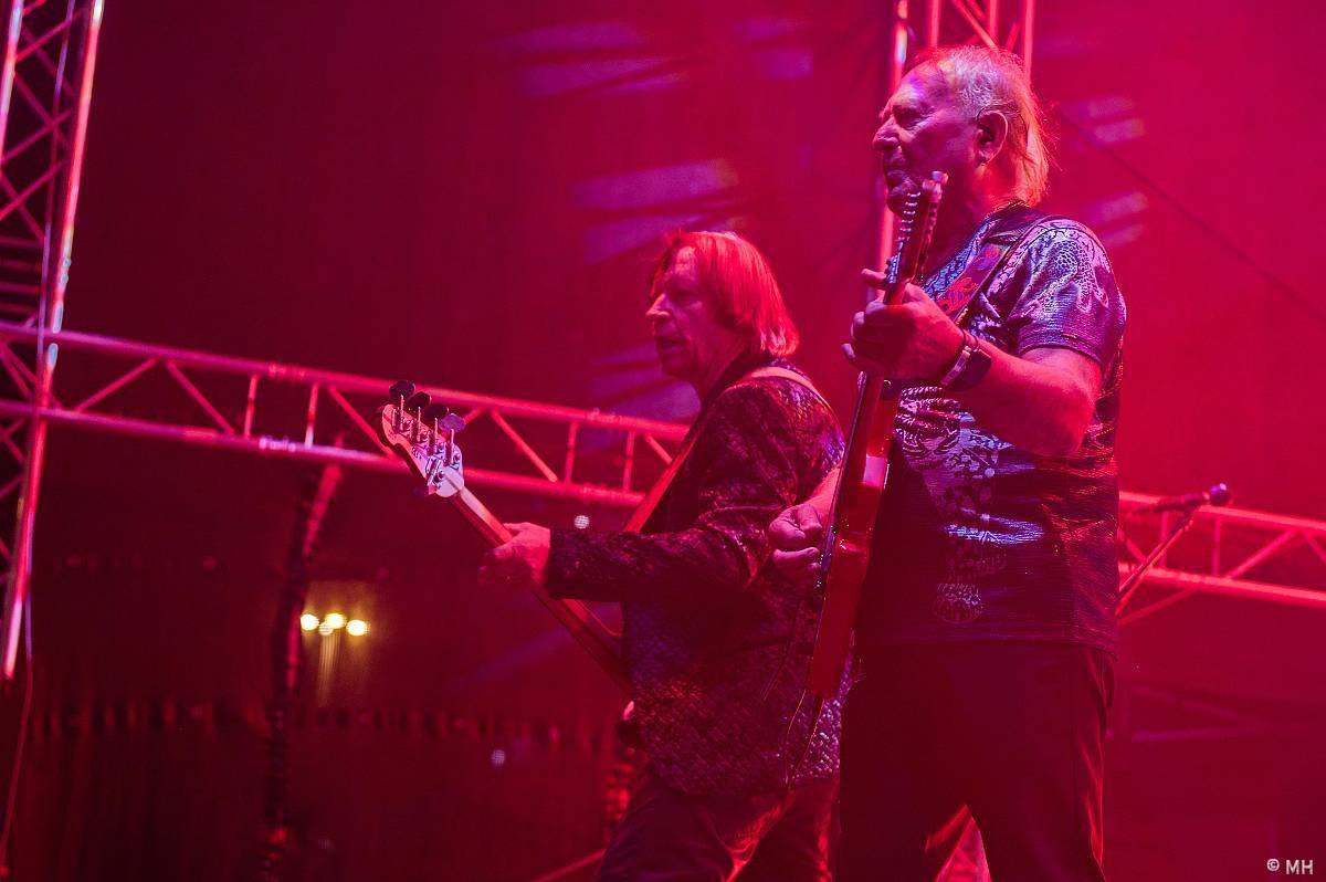 Michal Hrůza a Olympic zpívali v Plzni pro kulturu