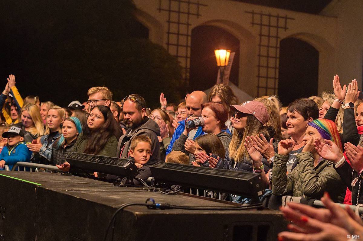 Chinaski oslavovali v létě svobodu, poslední koncert turné odehráli v Plzni