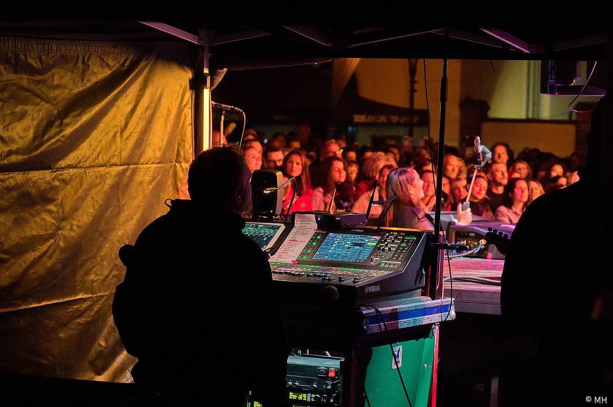 Chinaski oslavovali v létě svobodu, poslední koncert turné odehráli v Plzni