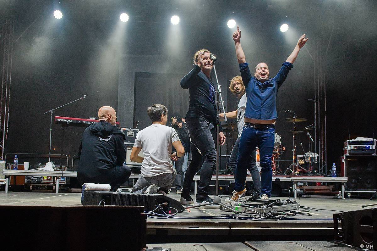 Chinaski oslavovali v létě svobodu, poslední koncert turné odehráli v Plzni