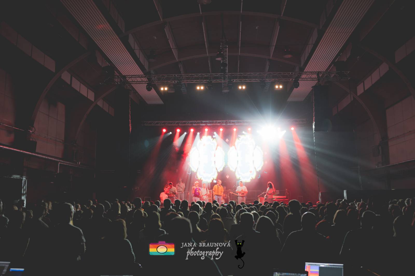 Vojtěch Dyk v Plzni zahájil turné V Přítomnosti. Vzpomínal na tátu i účast na Žebříku