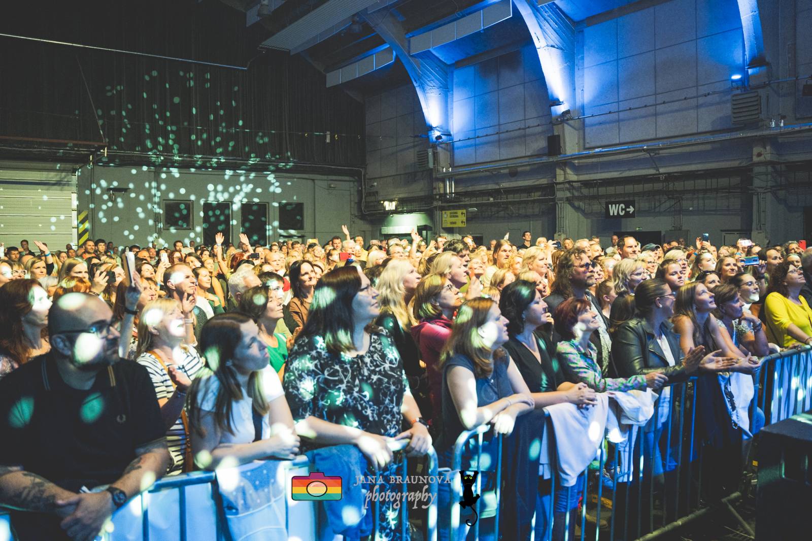 Vojtěch Dyk v Plzni zahájil turné V Přítomnosti. Vzpomínal na tátu i účast na Žebříku