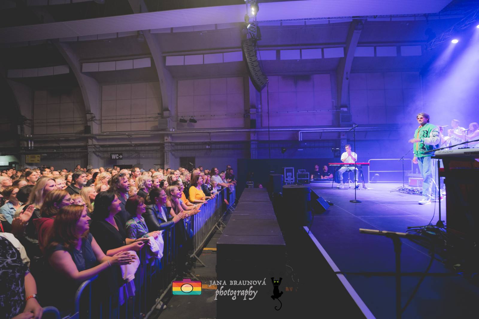 Vojtěch Dyk v Plzni zahájil turné V Přítomnosti. Vzpomínal na tátu i účast na Žebříku