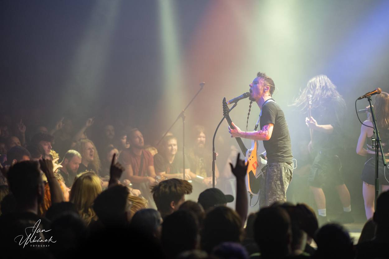 Frog Leap se vrátil do Prahy, vsadil na menší prostory a kontakt s publikem