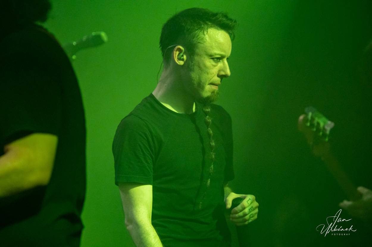 Frog Leap se vrátil do Prahy, vsadil na menší prostory a kontakt s publikem