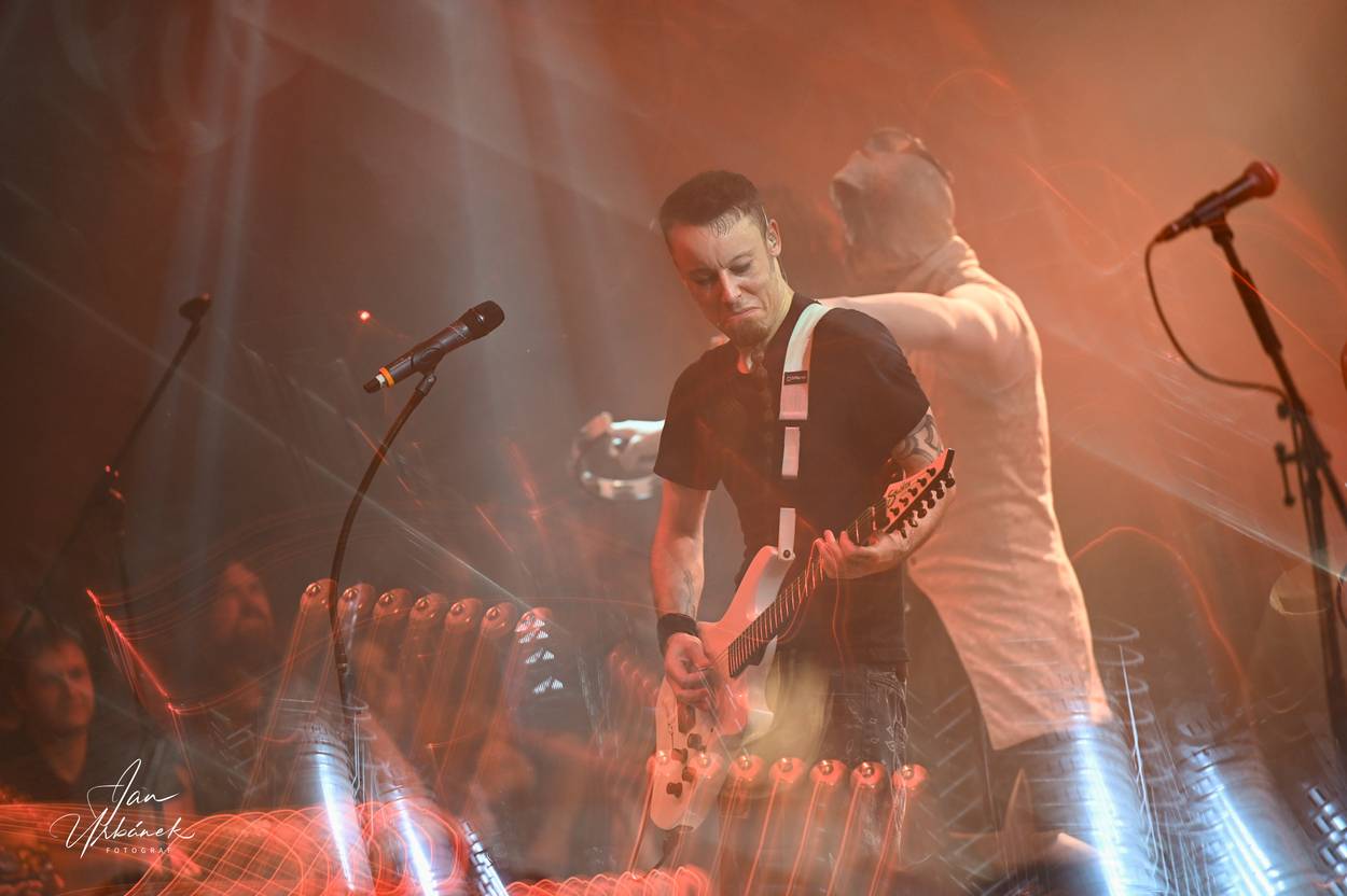 Frog Leap se vrátil do Prahy, vsadil na menší prostory a kontakt s publikem