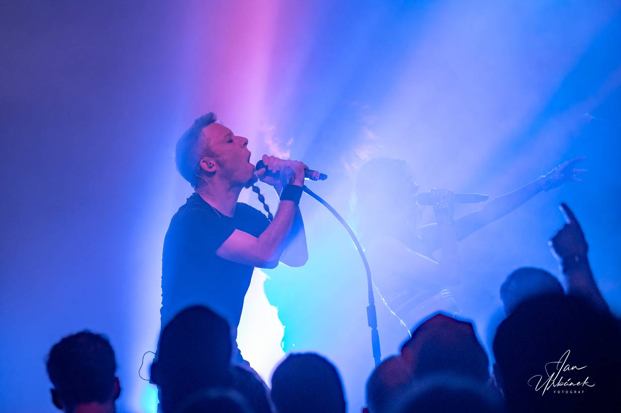 Frog Leap se vrátil do Prahy, vsadil na menší prostory a kontakt s publikem