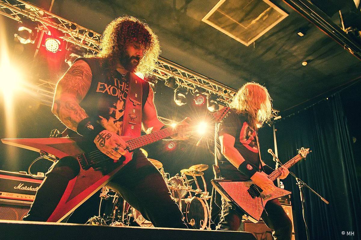 Debustrol zahrál Plzni sólo na motorovou pilu i největší hity z debutového alba