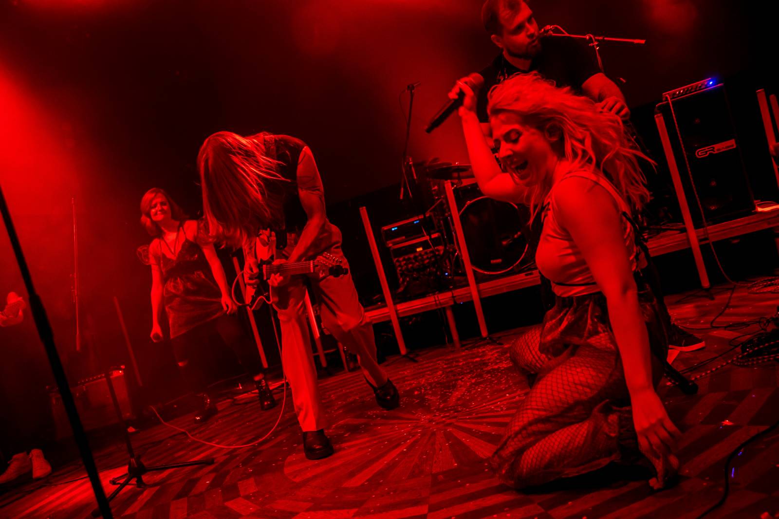 Anna Julie Slováčková pokřtila album Osudová, mezi hosty nechyběli Pokáč, Milan Peroutka nebo Marta Jandová