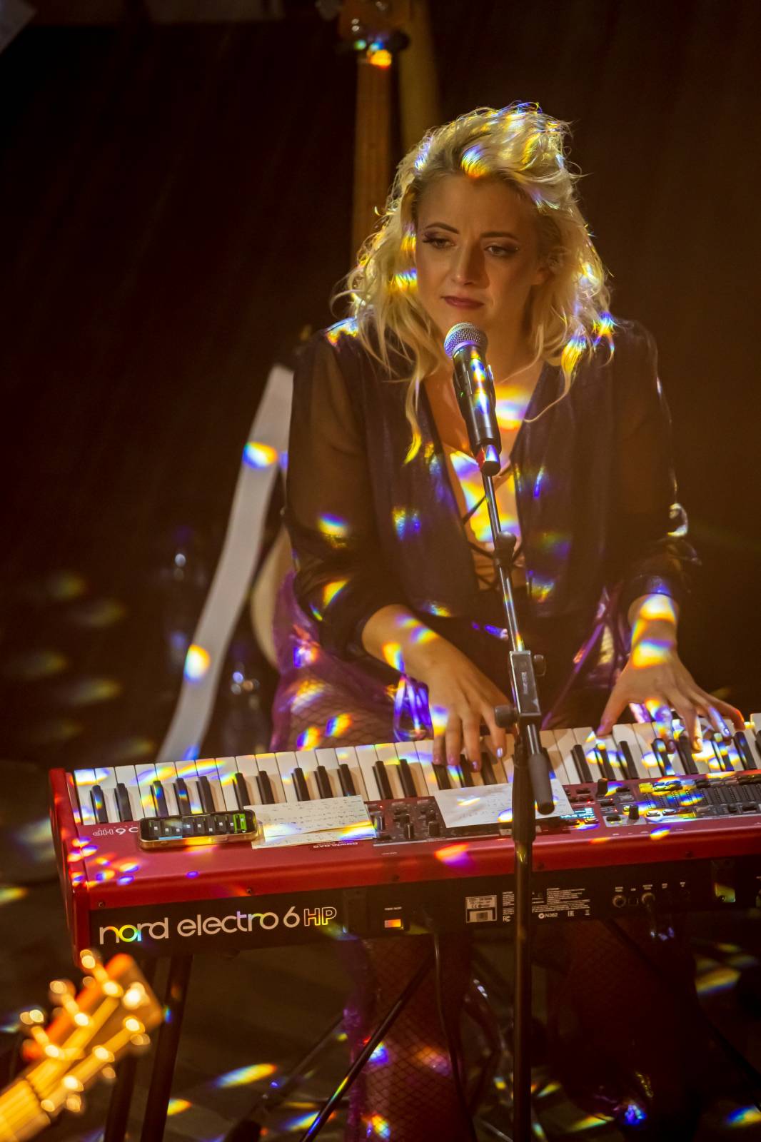 Anna Julie Slováčková pokřtila album Osudová, mezi hosty nechyběli Pokáč, Milan Peroutka nebo Marta Jandová