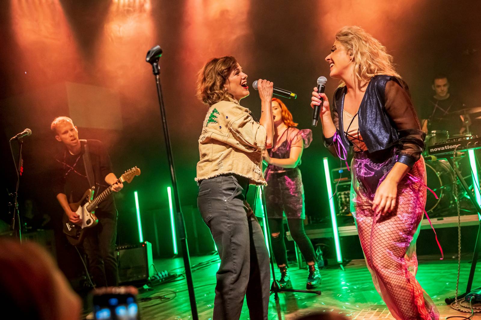 Anna Julie Slováčková pokřtila album Osudová, mezi hosty nechyběli Pokáč, Milan Peroutka nebo Marta Jandová