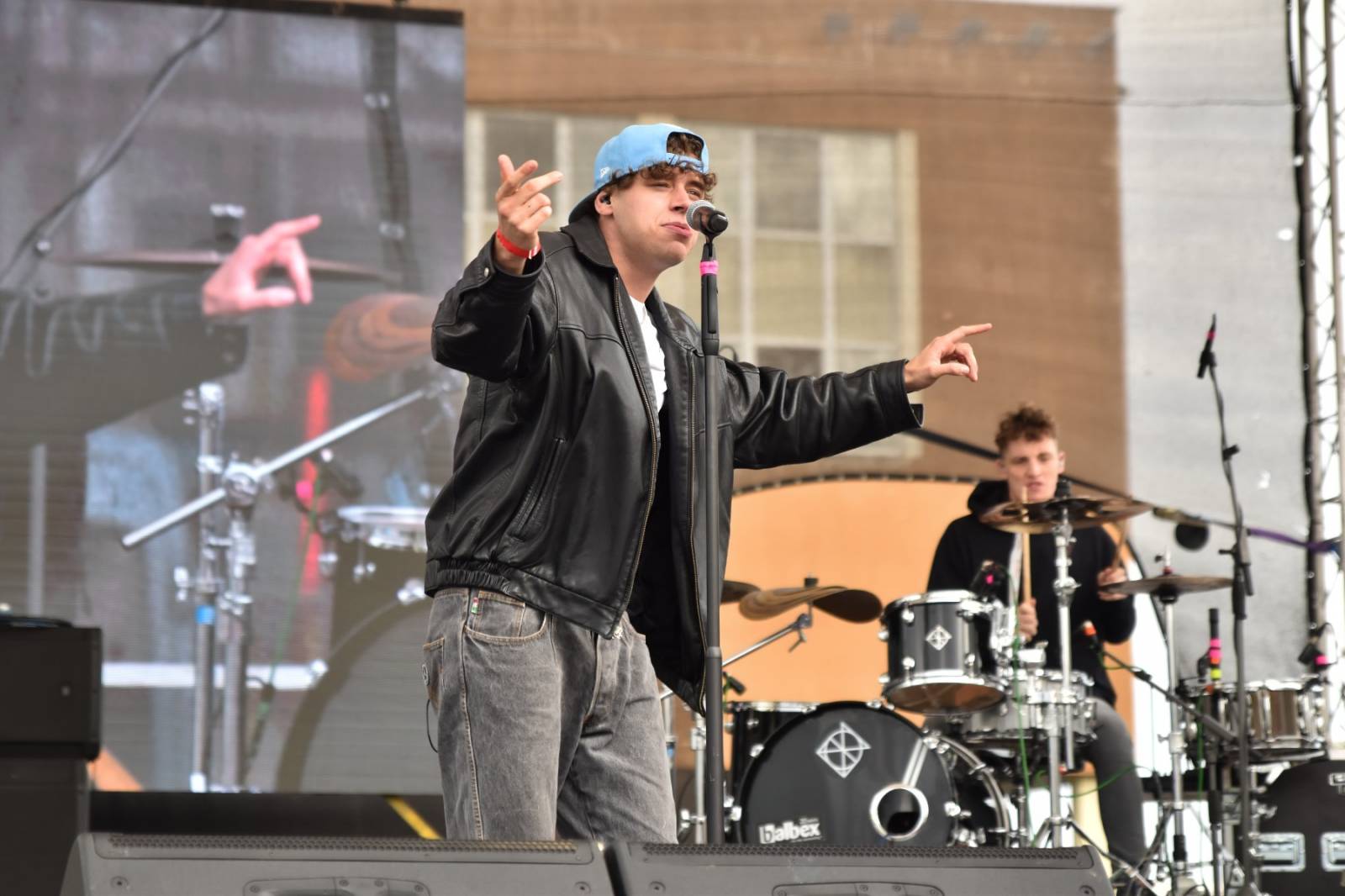 Druhý den Pilsner Festu zahájil Sofian MedjMedj, zahráli i Mig 21, Tata Bojs a J.A.R.