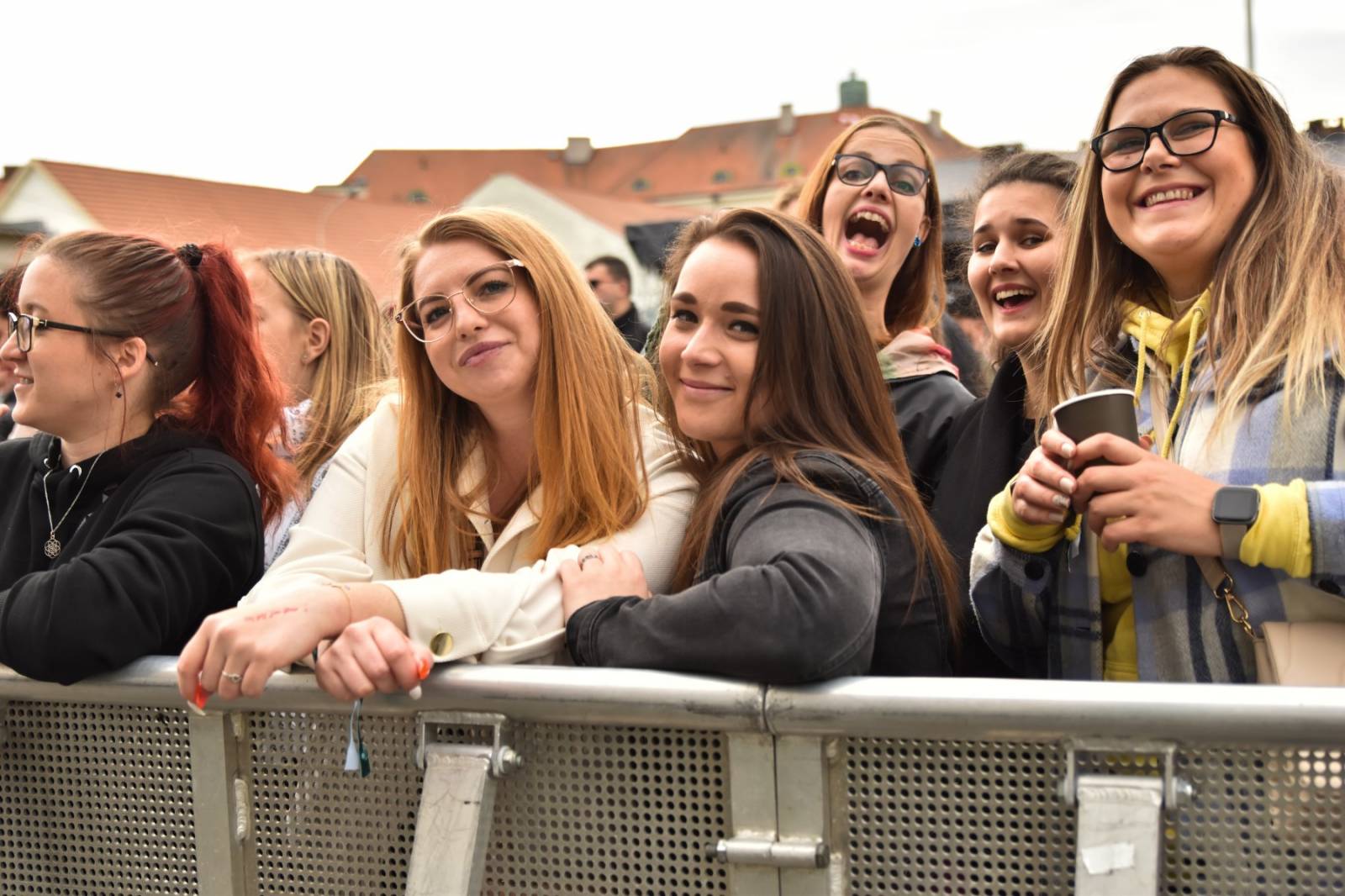 Druhý den Pilsner Festu zahájil Sofian MedjMedj, zahráli i Mig 21, Tata Bojs a J.A.R.
