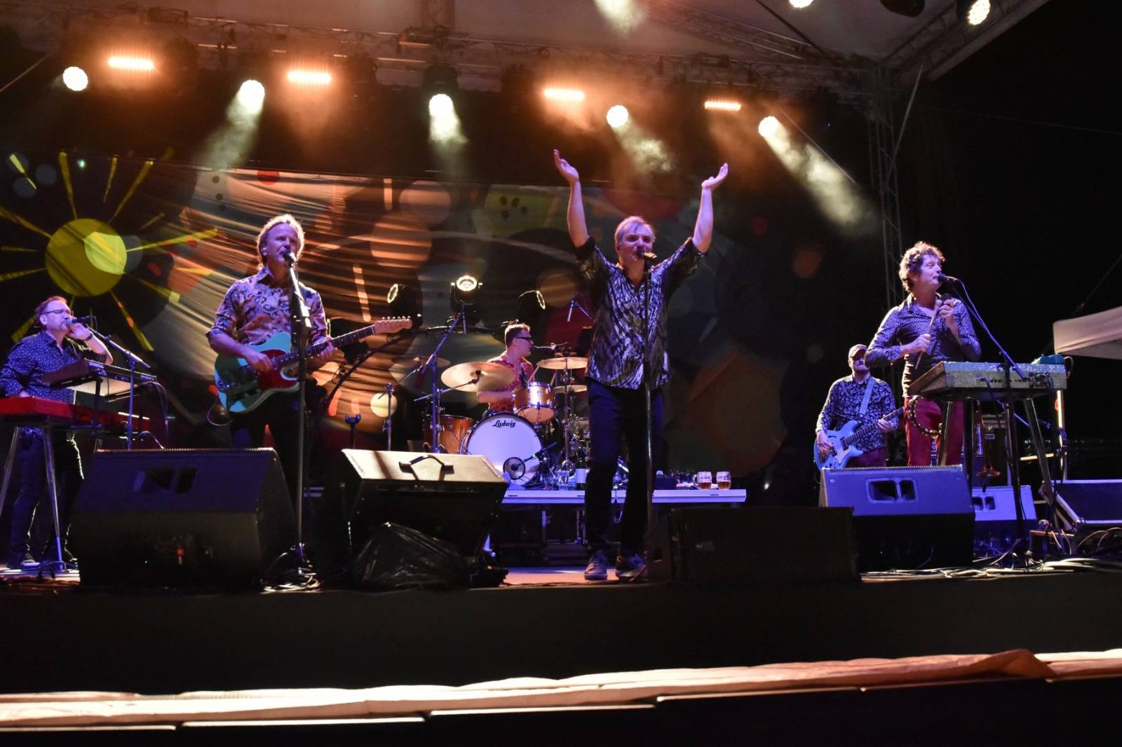 Druhý den Pilsner Festu zahájil Sofian MedjMedj, zahráli i Mig 21, Tata Bojs a J.A.R.