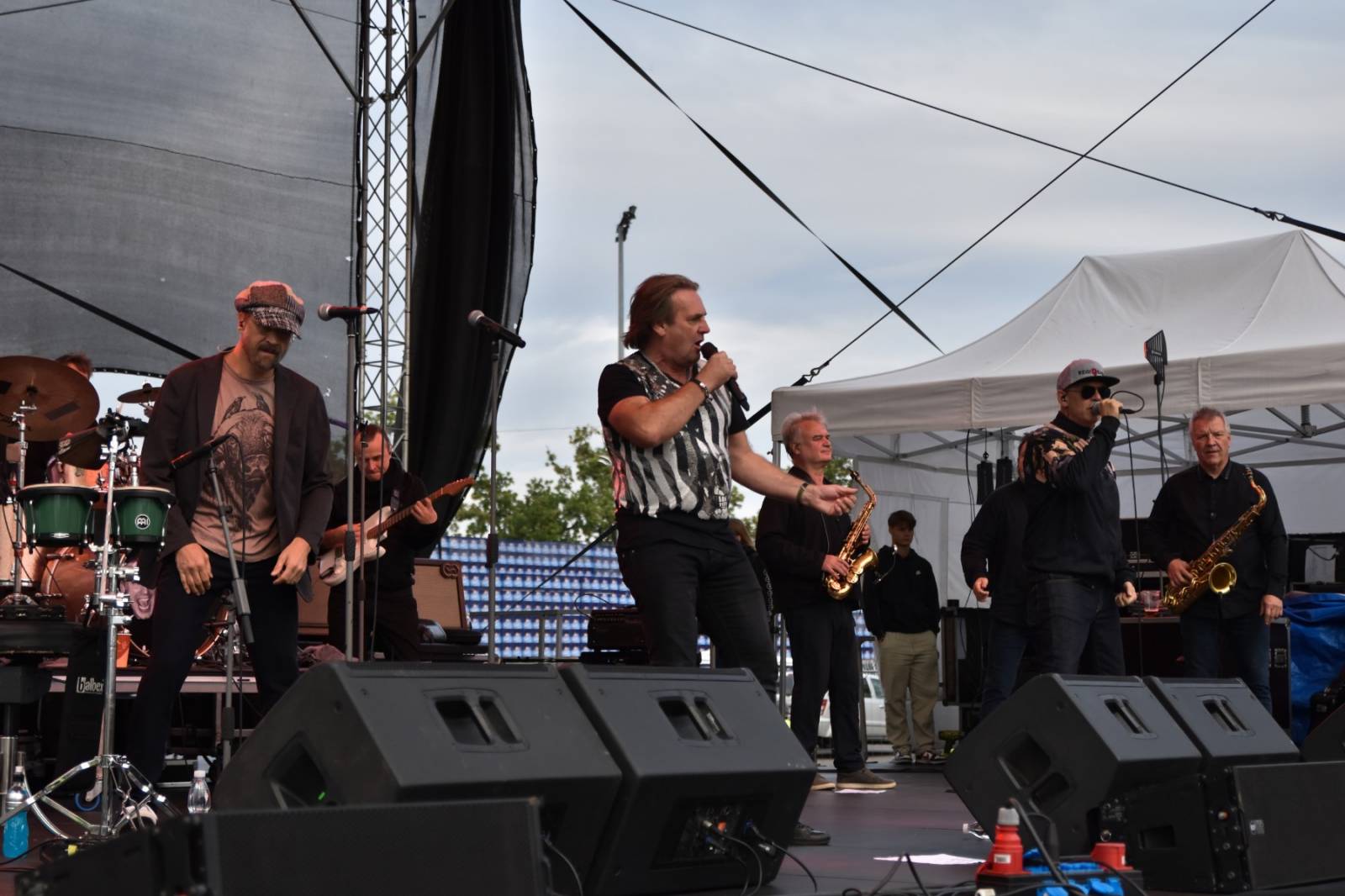 Druhý den Pilsner Festu zahájil Sofian MedjMedj, zahráli i Mig 21, Tata Bojs a J.A.R.