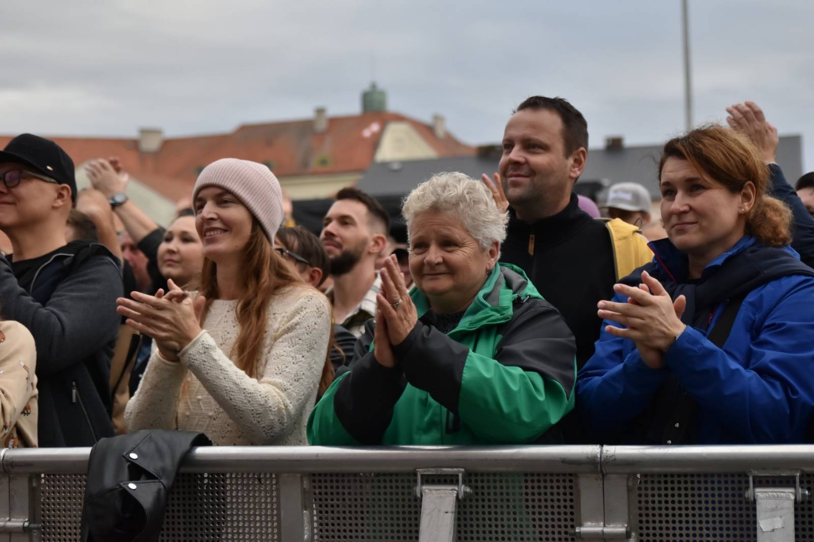Druhý den Pilsner Festu zahájil Sofian MedjMedj, zahráli i Mig 21, Tata Bojs a J.A.R.