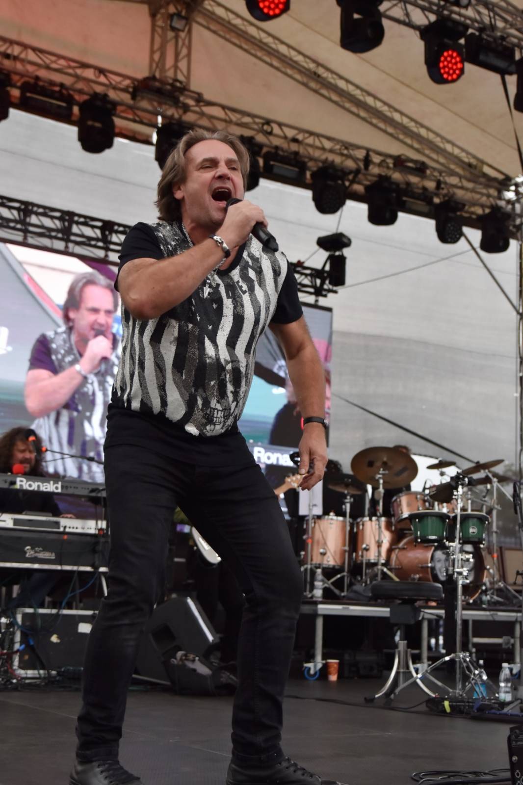 Druhý den Pilsner Festu zahájil Sofian MedjMedj, zahráli i Mig 21, Tata Bojs a J.A.R.