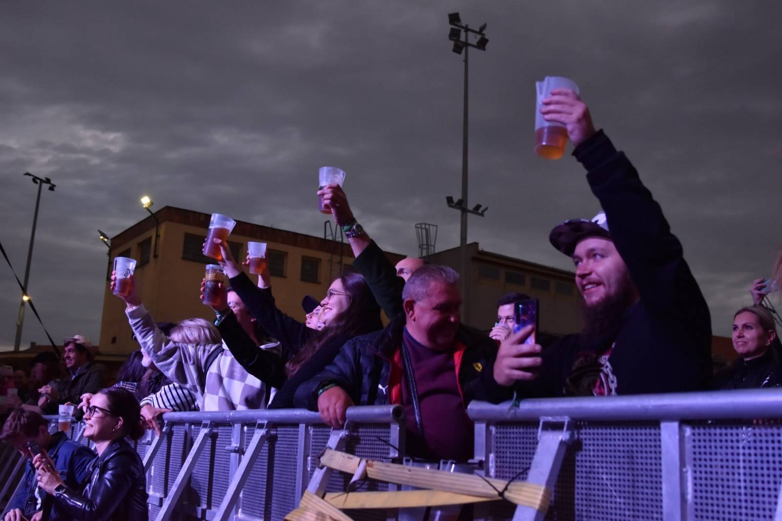 Druhý den Pilsner Festu zahájil Sofian MedjMedj, zahráli i Mig 21, Tata Bojs a J.A.R.