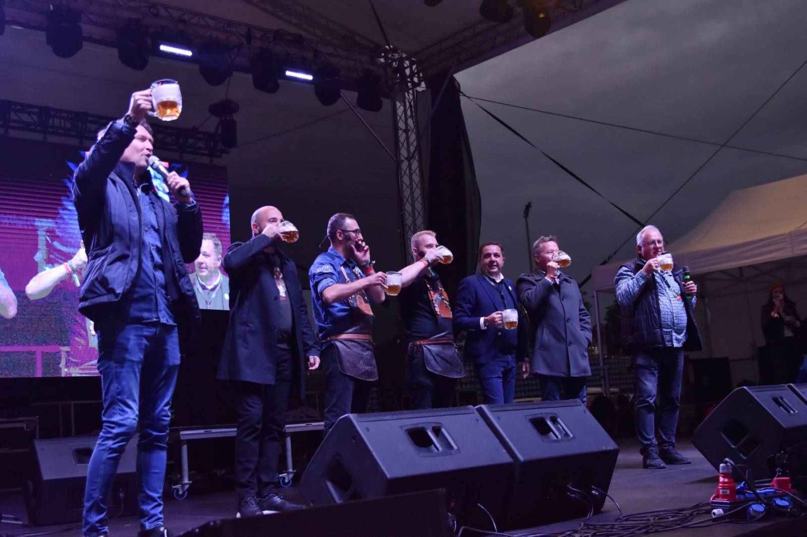 Druhý den Pilsner Festu zahájil Sofian MedjMedj, zahráli i Mig 21, Tata Bojs a J.A.R.