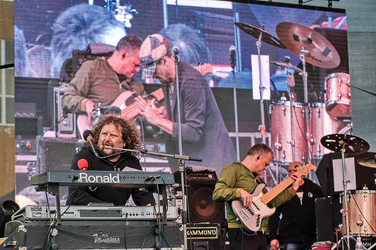 Sobota patřila v Plzni oslavám piva, zahráli Mig 21, Tata Bojs i J.A.R. 