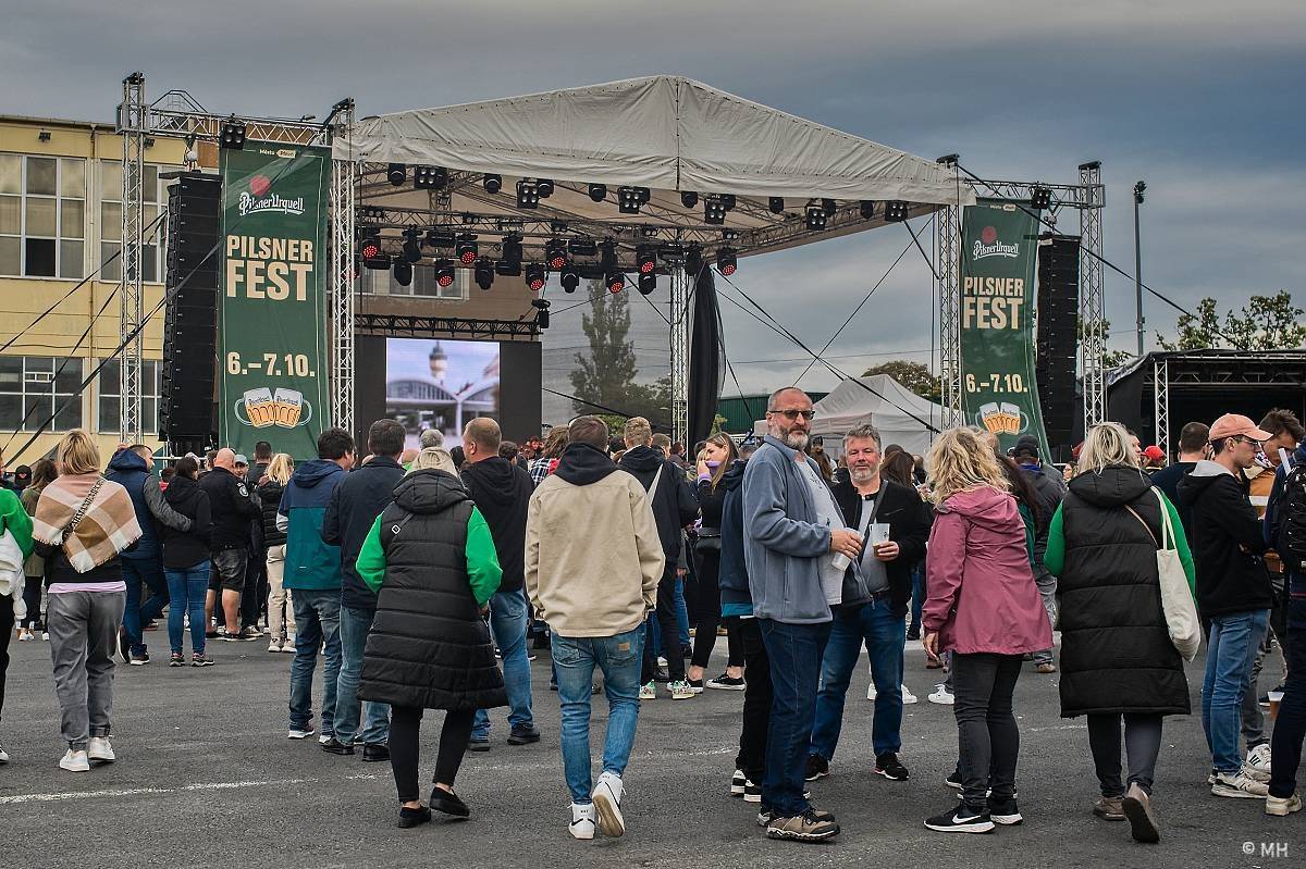 Sobota patřila v Plzni oslavám piva, zahráli Mig 21, Tata Bojs i J.A.R. 
