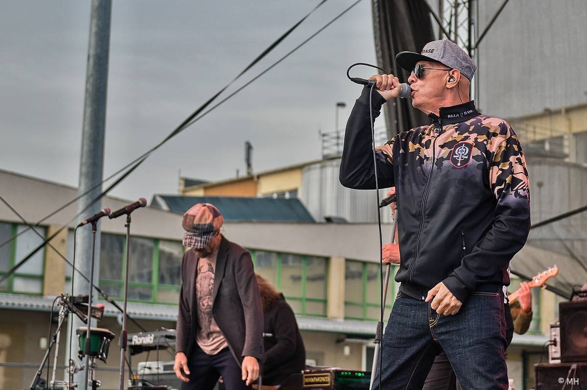 Sobota patřila v Plzni oslavám piva, zahráli Mig 21, Tata Bojs i J.A.R. 