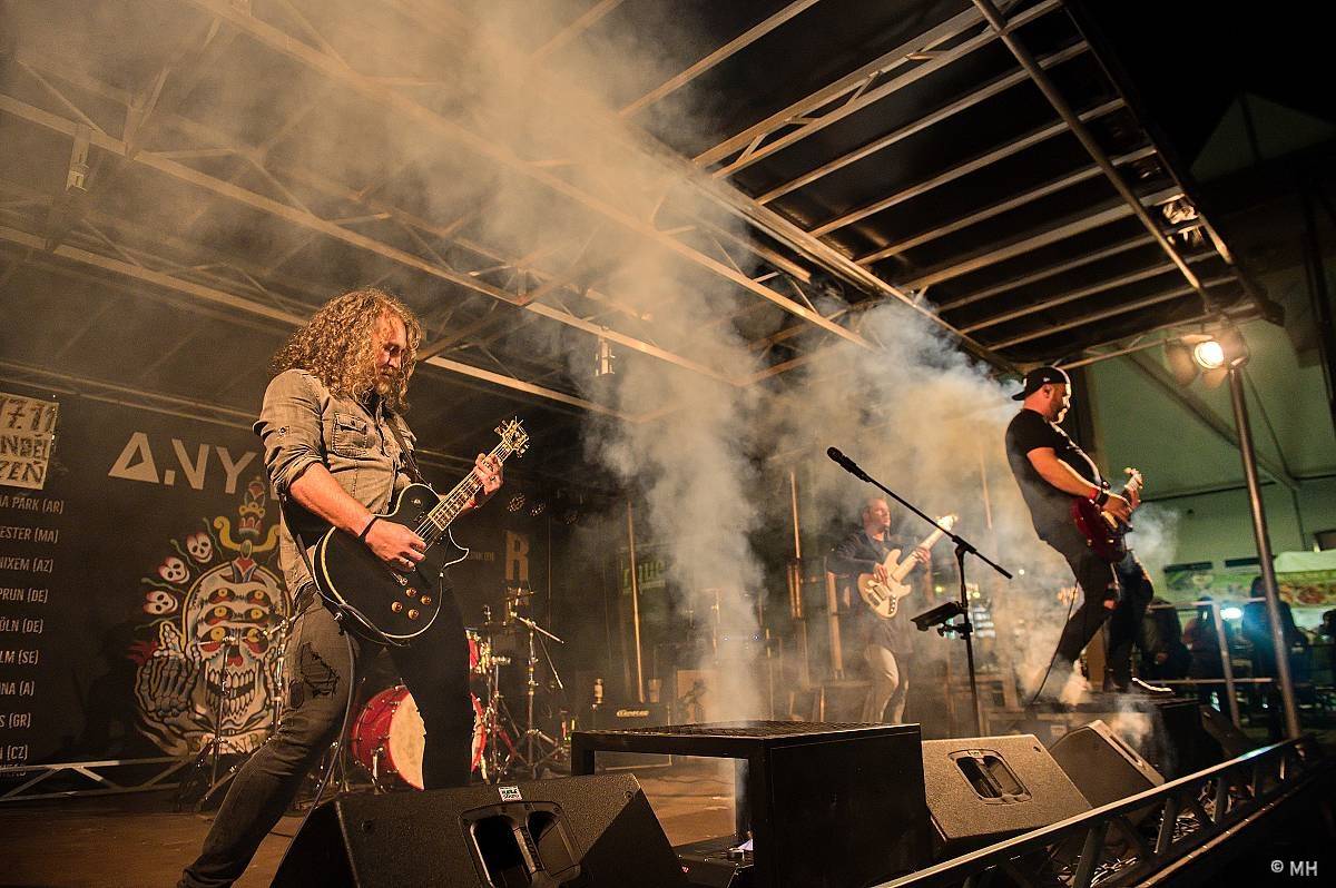 Sobota patřila v Plzni oslavám piva, zahráli Mig 21, Tata Bojs i J.A.R. 