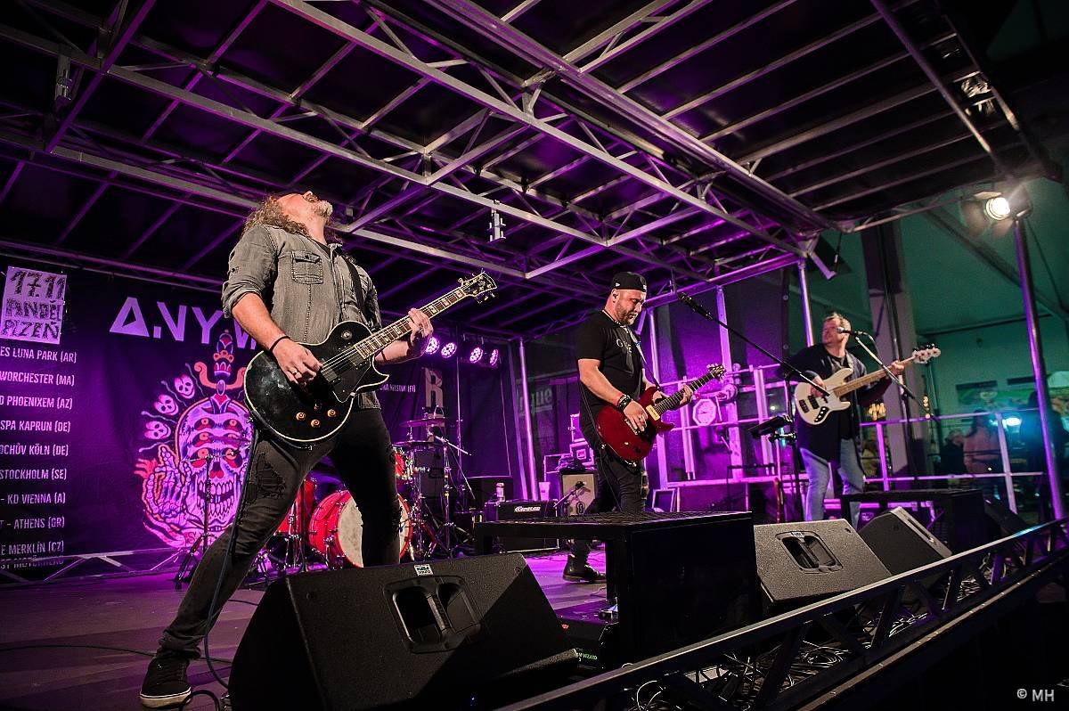 Sobota patřila v Plzni oslavám piva, zahráli Mig 21, Tata Bojs i J.A.R. 