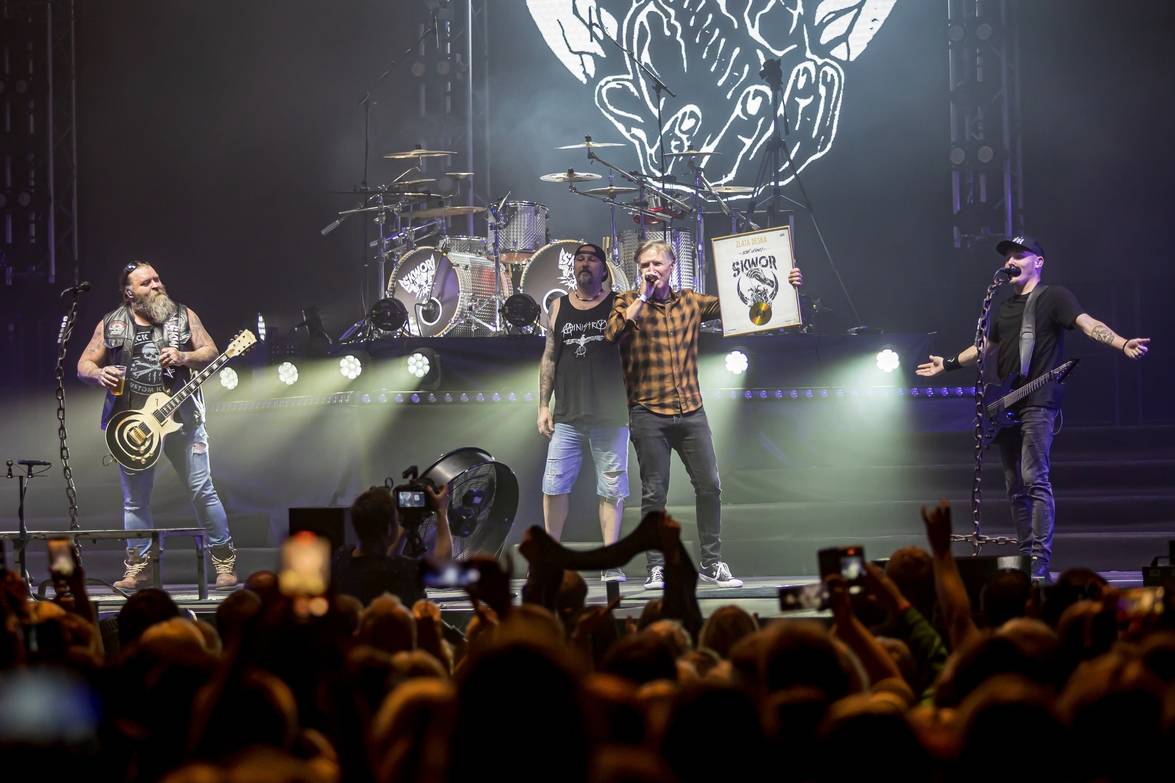 Škwor dvakrát vyprodal O2 universum, oslavil tam čtvrtstoletí i Zlatou desku