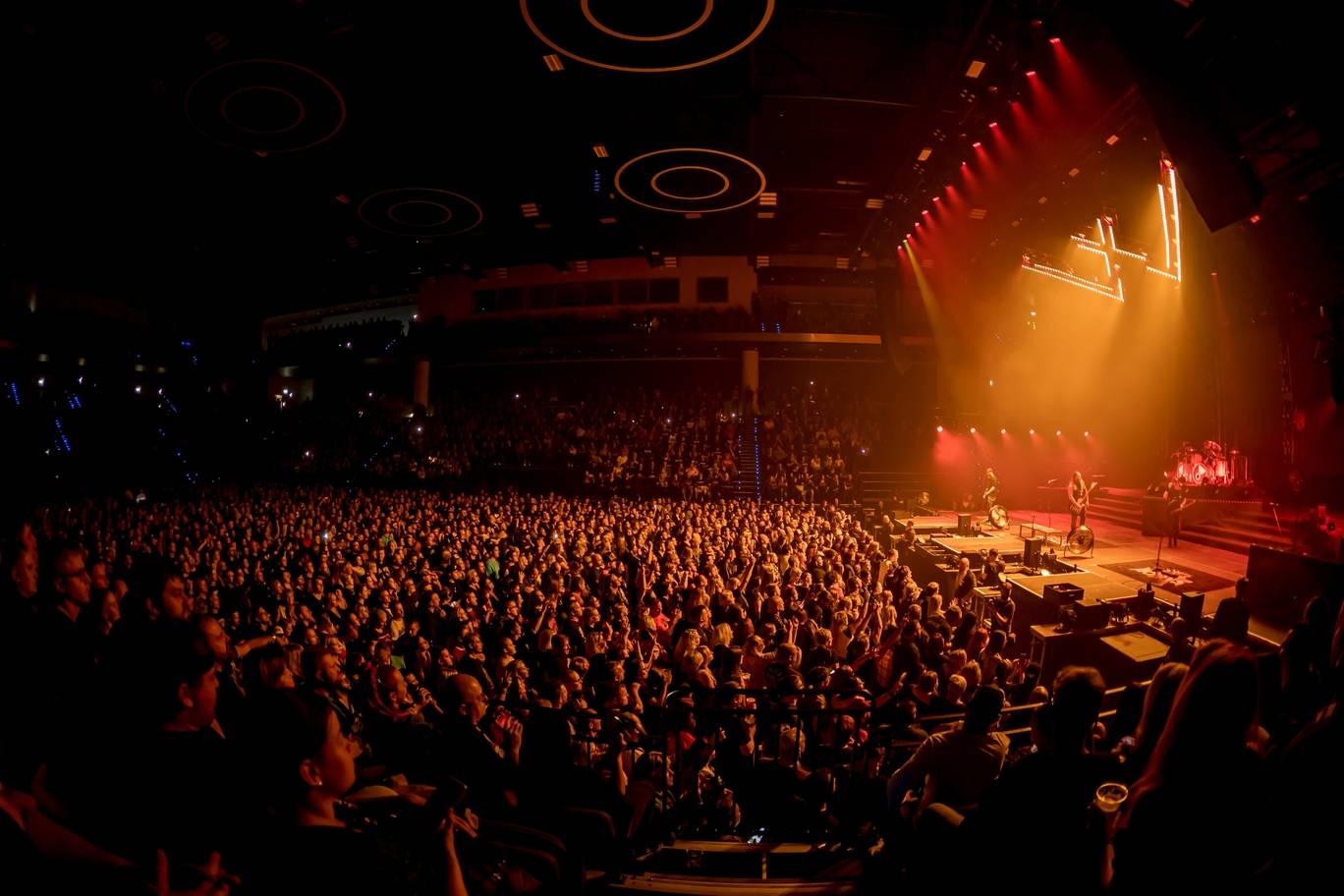 Škwor dvakrát vyprodal O2 universum, oslavil tam čtvrtstoletí i Zlatou desku