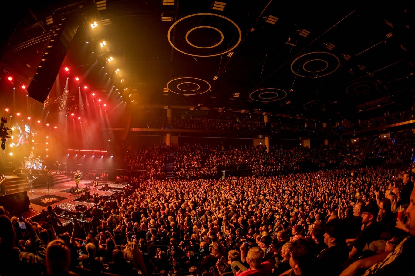 Škwor dvakrát vyprodal O2 universum, oslavil tam čtvrtstoletí i Zlatou desku