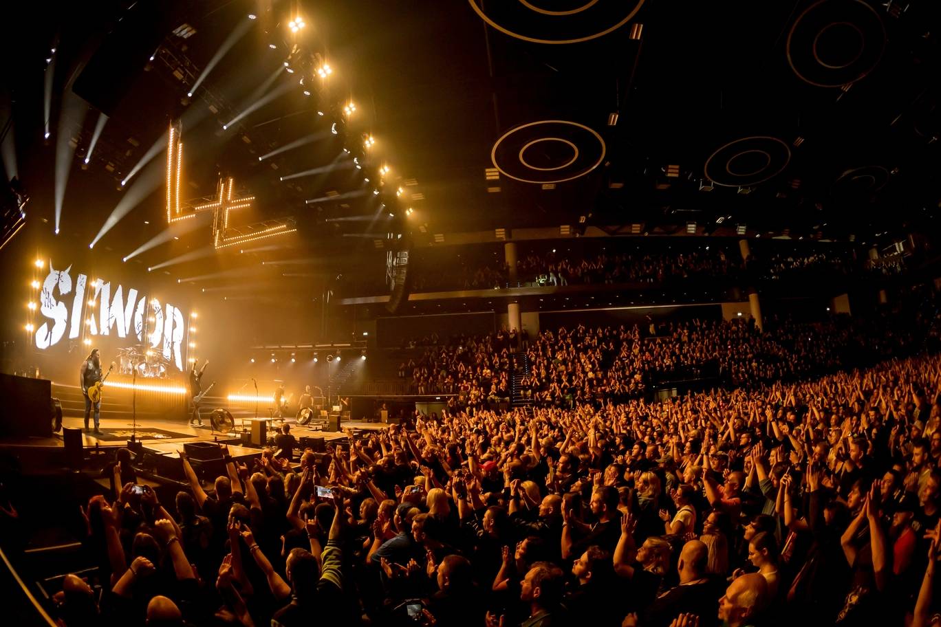 Škwor dvakrát vyprodal O2 universum, oslavil tam čtvrtstoletí i Zlatou desku