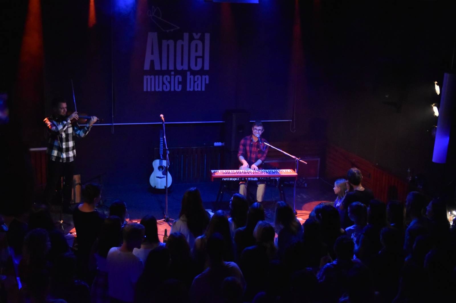 Michal Horák rozezpíval plzeňské fanoušky