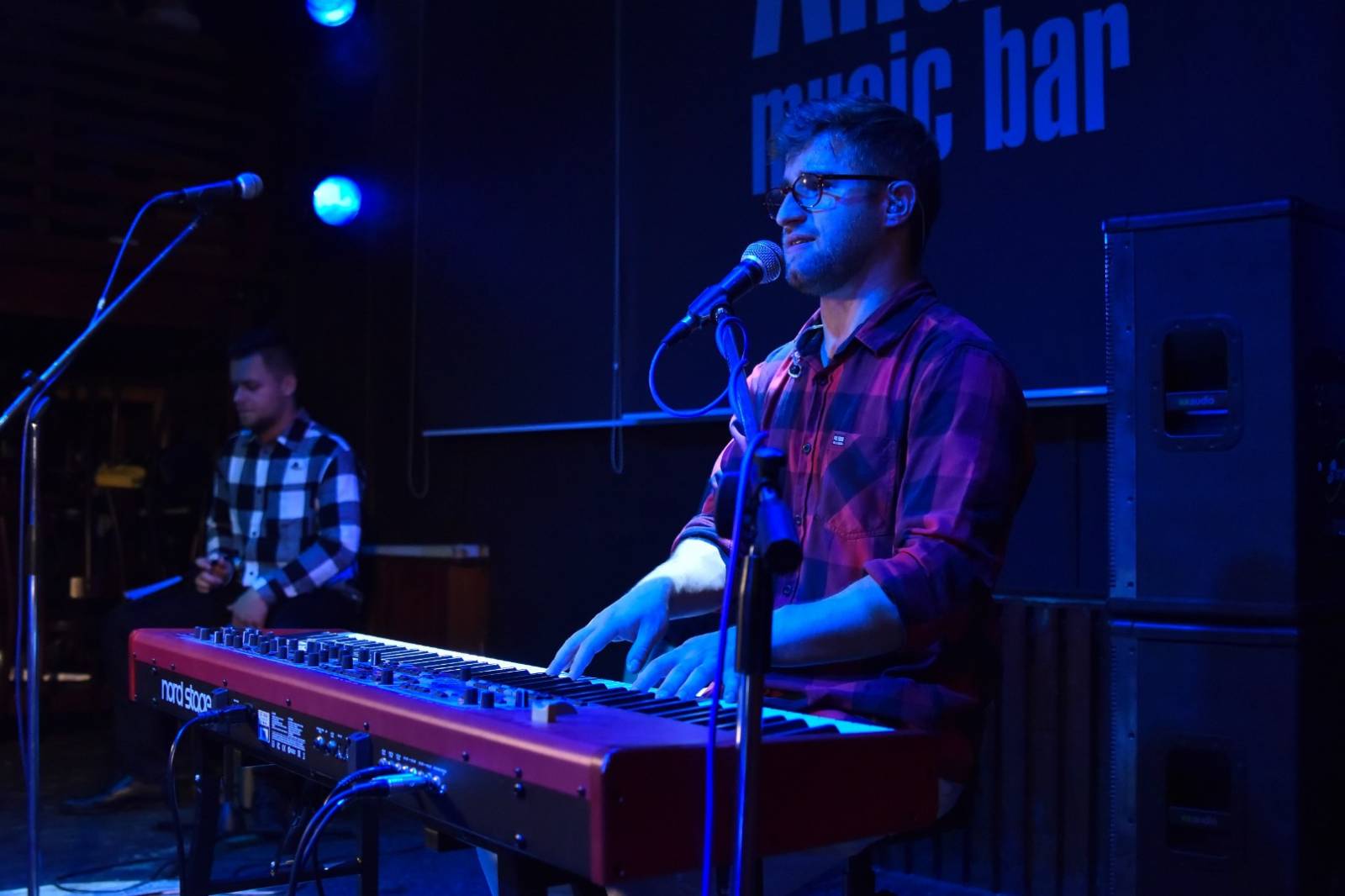 Michal Horák rozezpíval plzeňské fanoušky