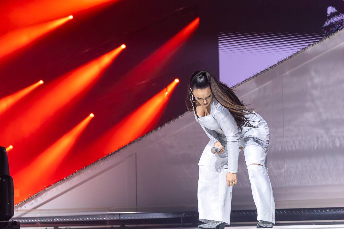 Božská Ewa. Farna dojímala i rozesmívala, O2 arena jí tleskala vestoje
