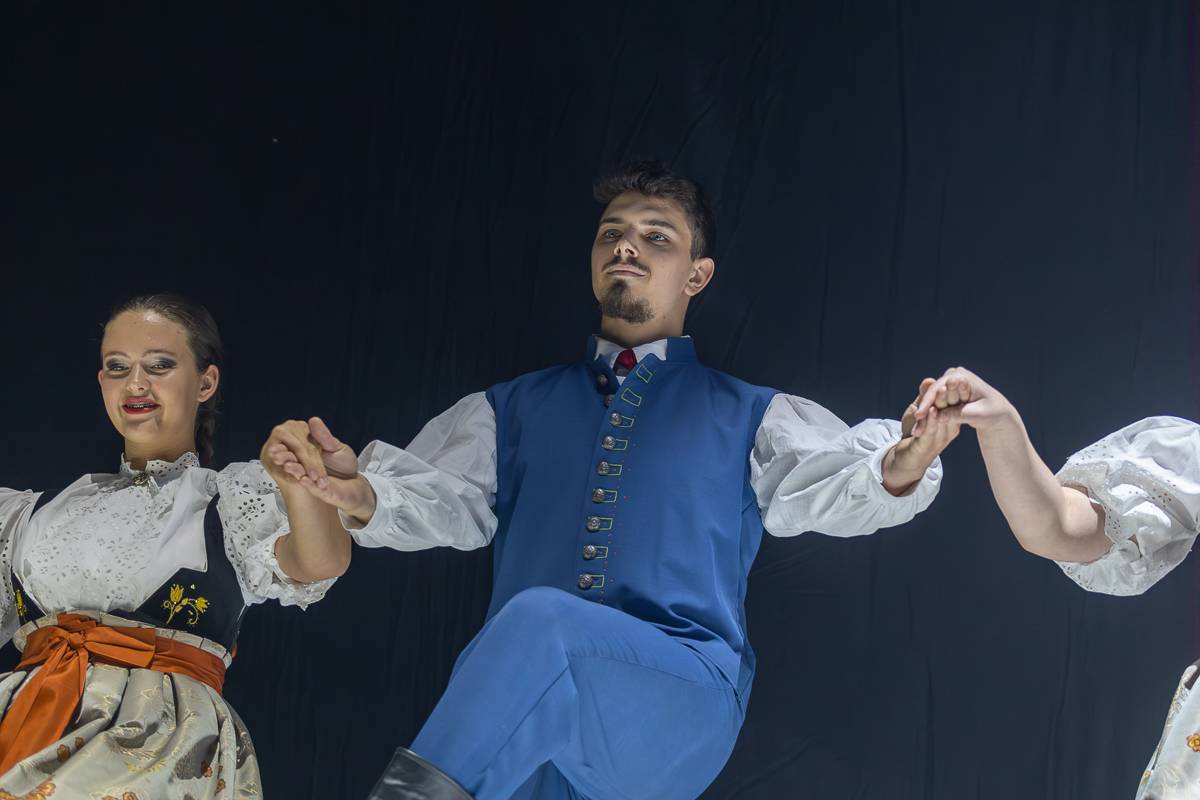 Božská Ewa. Farna dojímala i rozesmívala, O2 arena jí tleskala vestoje