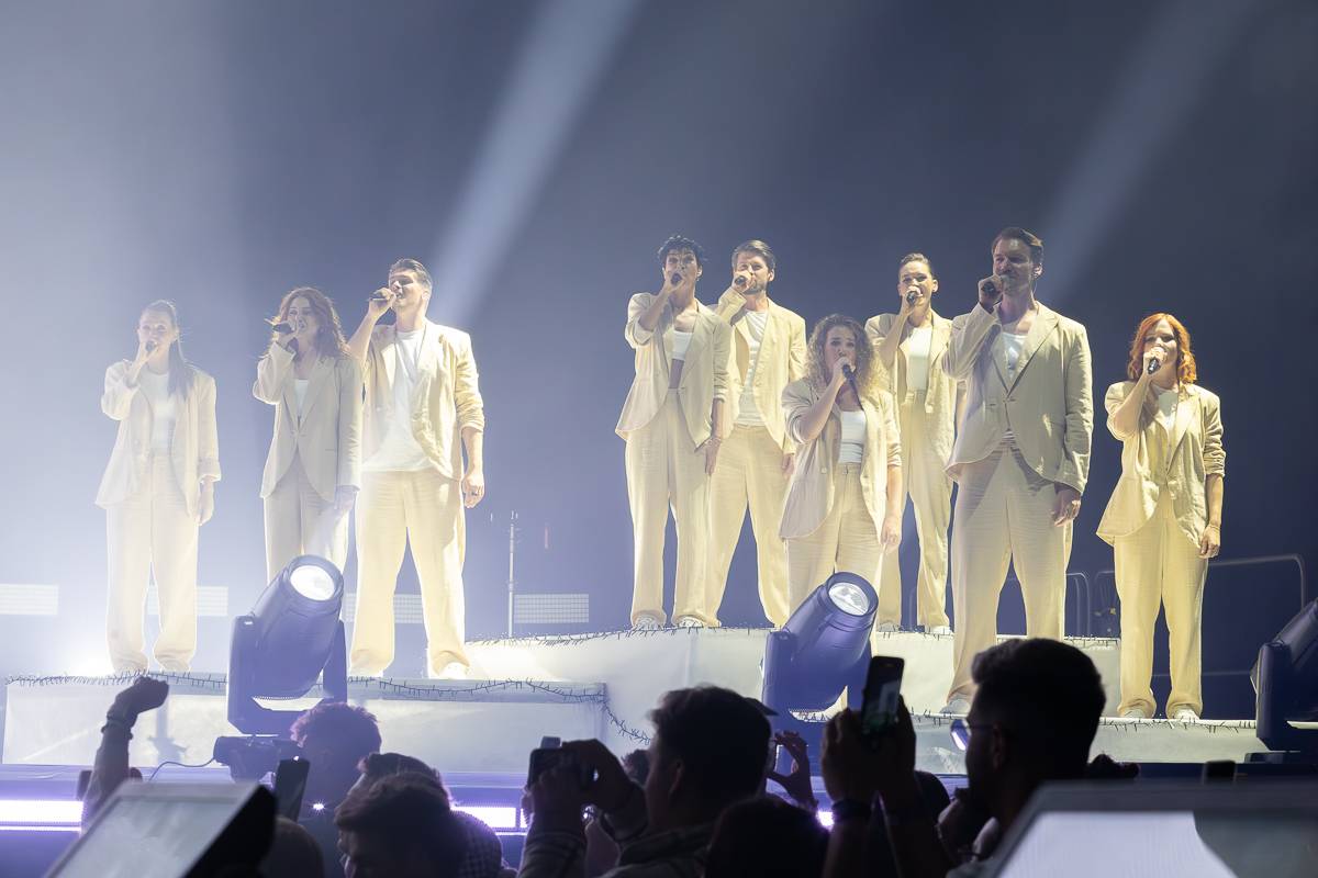 Božská Ewa. Farna dojímala i rozesmívala, O2 arena jí tleskala vestoje