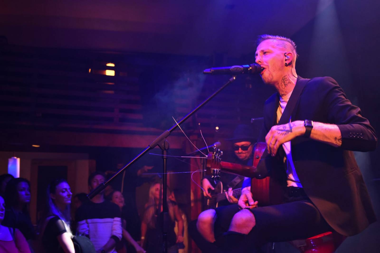 Pekař slaví deset let, v Plzni přehrál to nejlepší ze svých alb