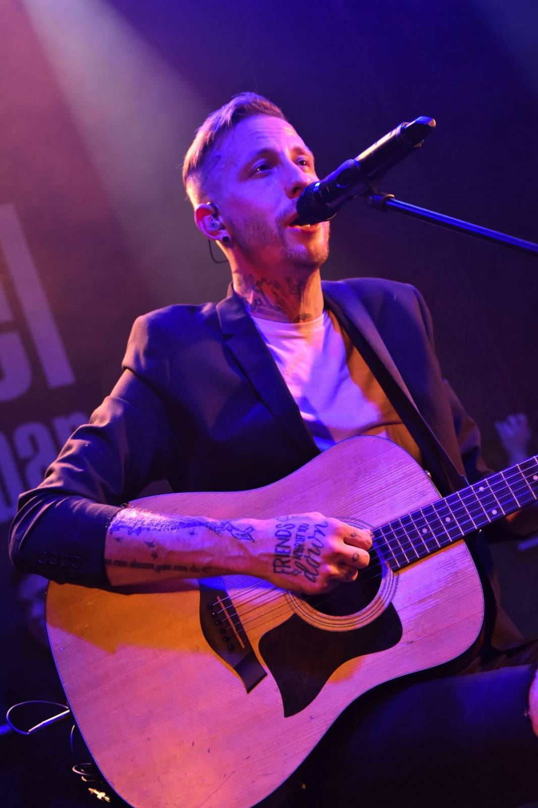 Pekař slaví deset let, v Plzni přehrál to nejlepší ze svých alb